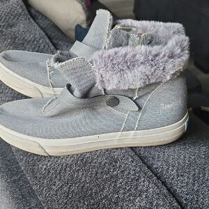 👟 Blowfish Gray & Lace-Up Sneakers – Size 8.5 | Casual Comfort